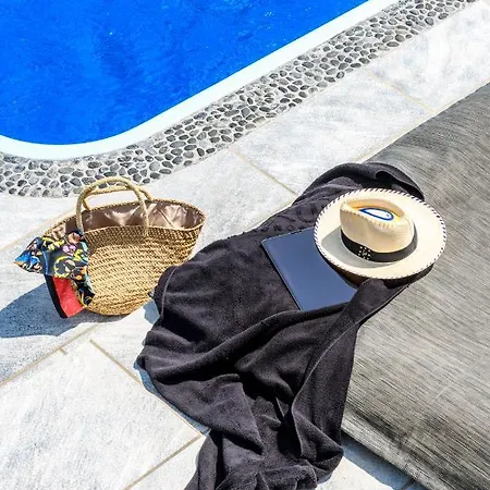 Vila Aurora Mykonos *