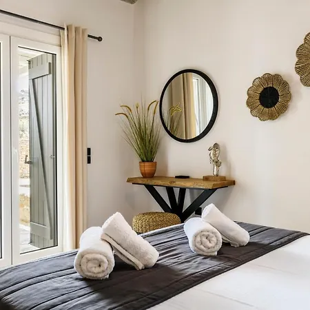 Aurora Mykonos Vila Kalafatis